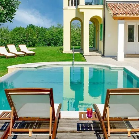 Demetra With Pool Vila *