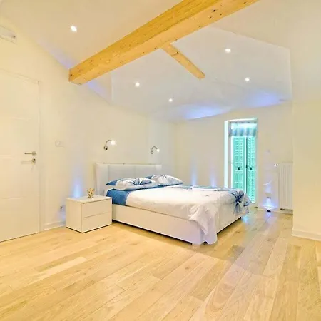 Vila Demetra With Pool Motovun